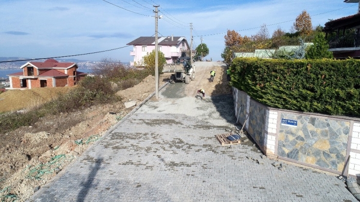 Elif Ve Uzuner Sokak Parke Taşlarıyla Kaplandı