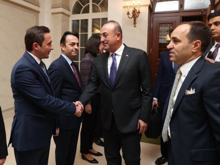 Dışişleri Bakanı Çavuşoğlu, Belgrad Büyükelçiliğini Ziyaret Etti