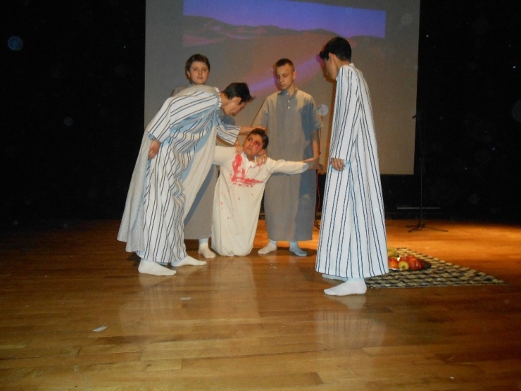 Eskişehir Hızırbey İmam Hatip Ortaokulu’da ’Mevlid-i Nebi’ Programı Yoğun İlgi Gördü