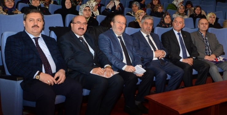 Esogü’de ’Hz. Peygamber’in Davranış Modelleri’ Paneli Düzenlendi