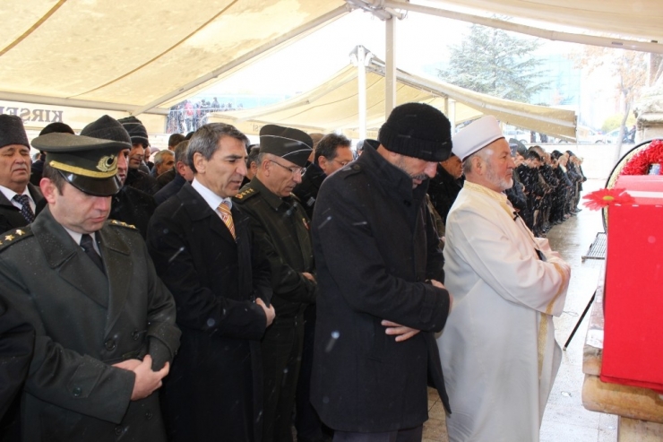 Kıbrıs Gazisi Muhammer Onay Askeri Törenle Son Yolculuğuna Uğurlandı