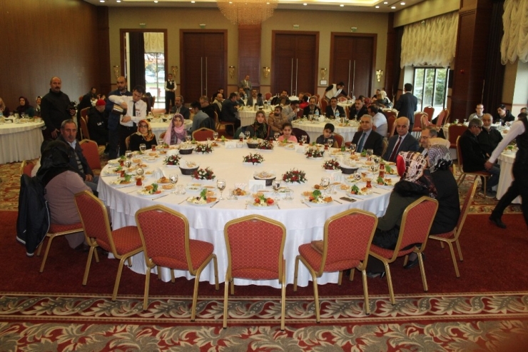 Engelli Öğrencilere Kahvaltı