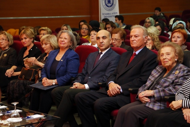 Yeşilçam’ın Efsanesi Ediz Hun: “Mutluluğun Yegâne Yolu Paylaşmaktır”