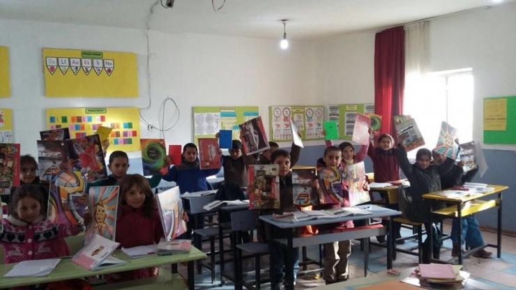 Köy Okulu Öğrencilerine Kırtasiye Yardımı