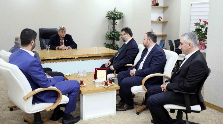 Başkan Karaosmanoğlu: “Bu Merkez, Karanlık Örgütlerle Ve Güçlerle Mücadele Edecek”