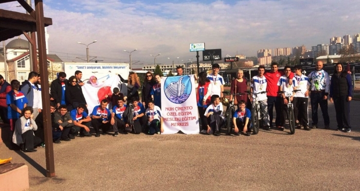 Özel Çocuklar 3 Aralık’ı Pedal Çevirerek Kutladılar