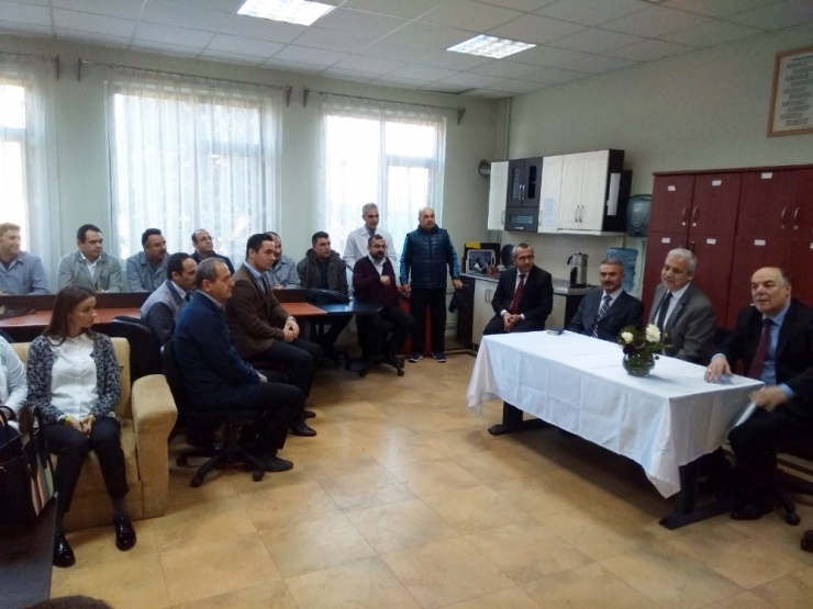 Vali Güvençer Mesleki Eğitimin Önemini Burguladı