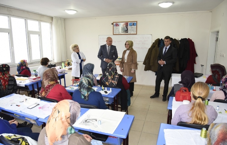 Tekkeköy’de 87 Branşta 147 Kurs