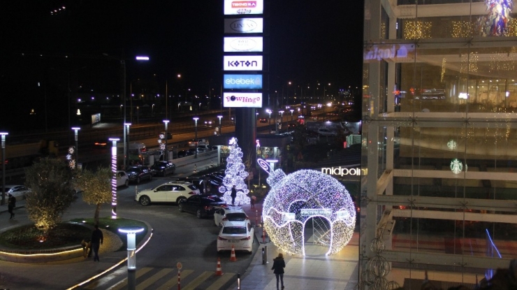 Sepaş Enerji Yeni Yıla Işık Tutuyor