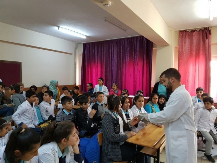 Yunusemre’de Bilim Şenliği Başladı