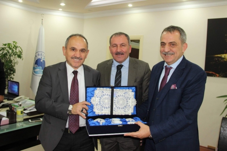 Sağıroğlu’nun Misafirleri Var