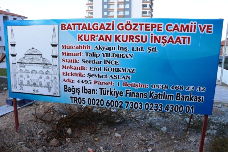 Malatya’da Bin 200 Kişi Kapasiteli Yapılacak Caminin Temeli Atıldı