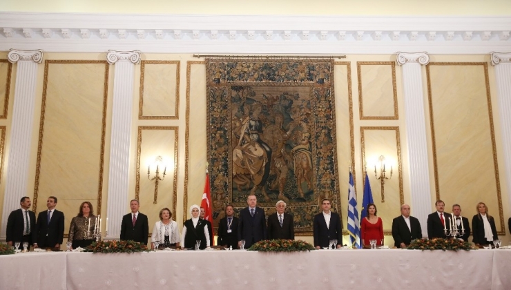 Cumhurbaşkanı Erdoğan, Onuruna Verilen Yemeğe Katıldı