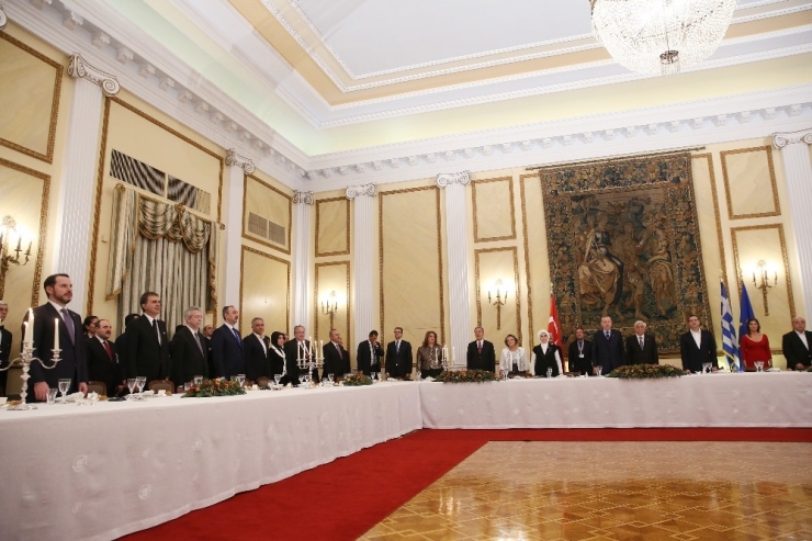 Cumhurbaşkanı Erdoğan, Onuruna Verilen Yemeğe Katıldı