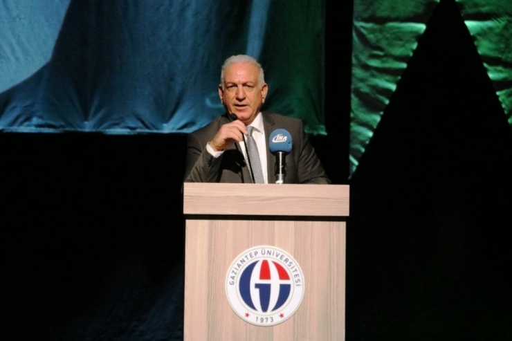 Gaün’de Prof. Dr. Buran’dan ’’Dilimiz Kimliğimizdir’’ Konferansı