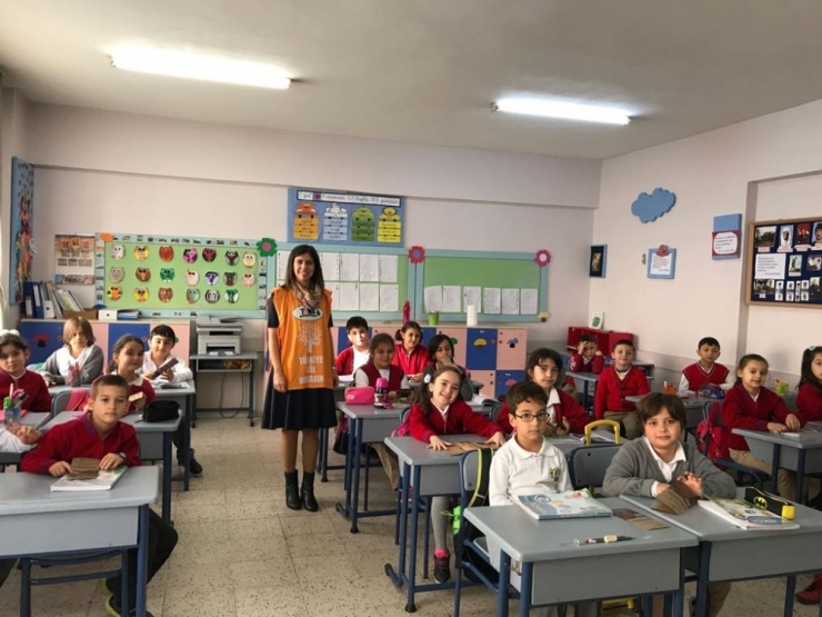 Çevre Eğitimlerine Tema’dan Destek