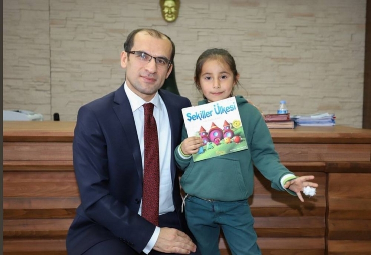 Minik Öğrencilerden Kaymakam Ayca’ya Ziyaret Tti