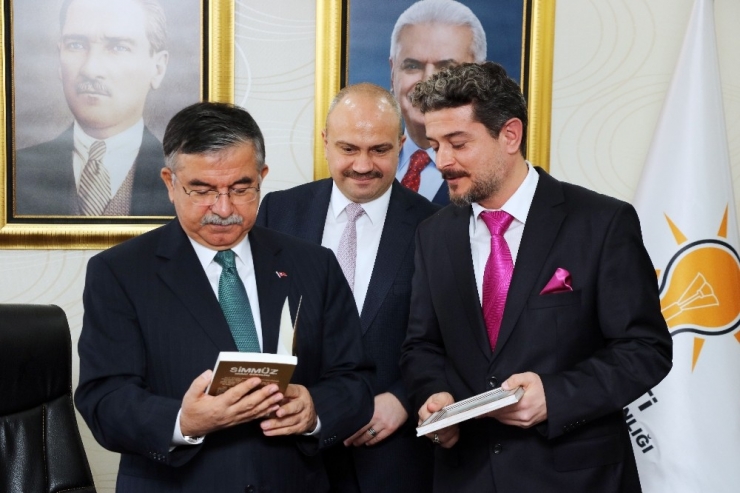 Bakan Yılmaz: “Türkiye Beşeri Sermayesiyle İleri Gidiyor”