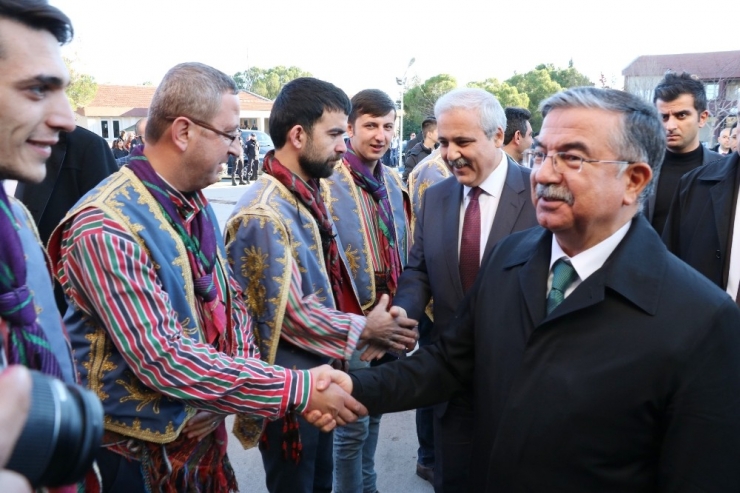 Bakan Yılmaz: “Kızların Okullaşma Oranını Artırmak İstiyoruz”