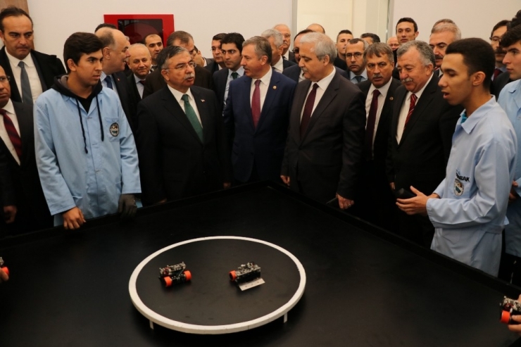 Bakan Yılmaz’dan Osb’deki Meslek Liseleri İçin Yönetim Çağrısı