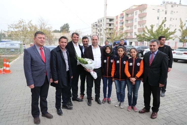 Öğrencilere Yönelik Kitap Dağıtımı Devam Ediyor