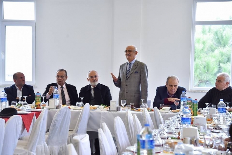 Başkan Yılmaz’dan Trump’a “Kudüs” Tepkisi