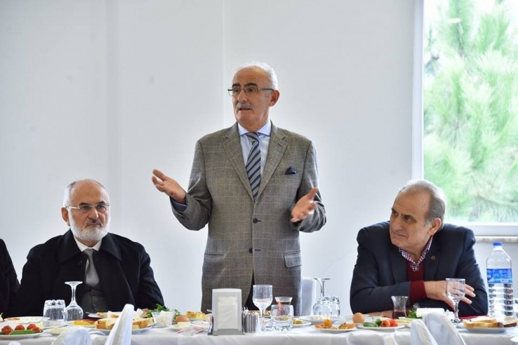 Başkan Yılmaz’dan Trump’a “Kudüs” Tepkisi