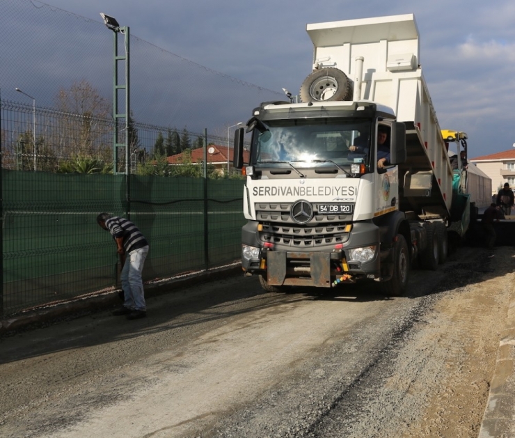 Serdivan’da 160 Farklı Noktada Asfalt Çalışması Yapıldı