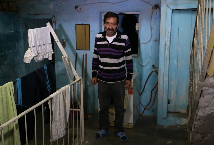 Koah, Lösemi Ve Akciğer Hastası Adamın Yardım Çığlığı