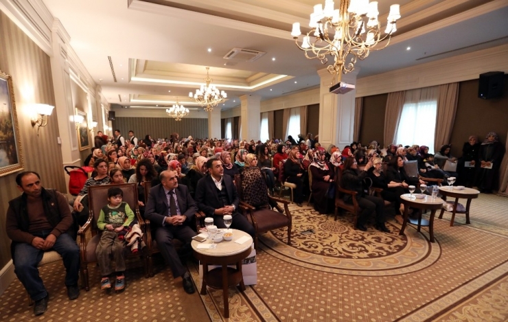 Van’da ‘Anne Ve Çocuk Sağlığı’ Semineri