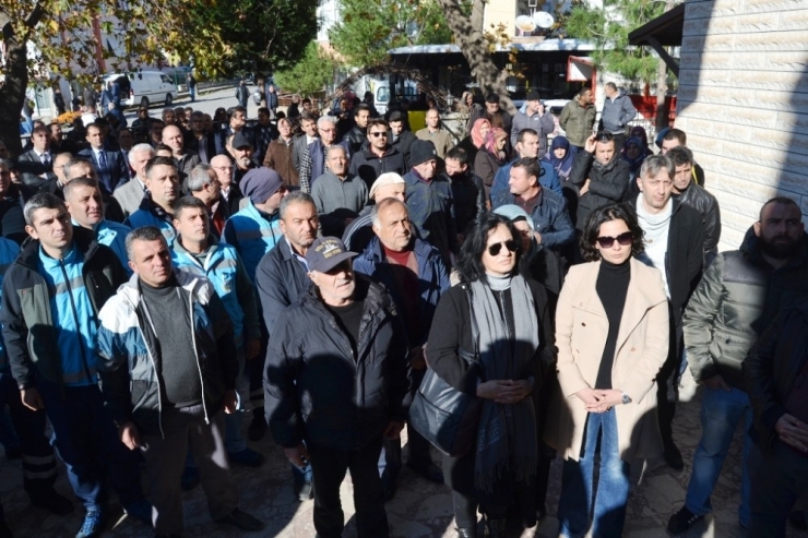 Ayvalık’ta Ak Parti’den Sert ‘Kudüs’ Açıklaması