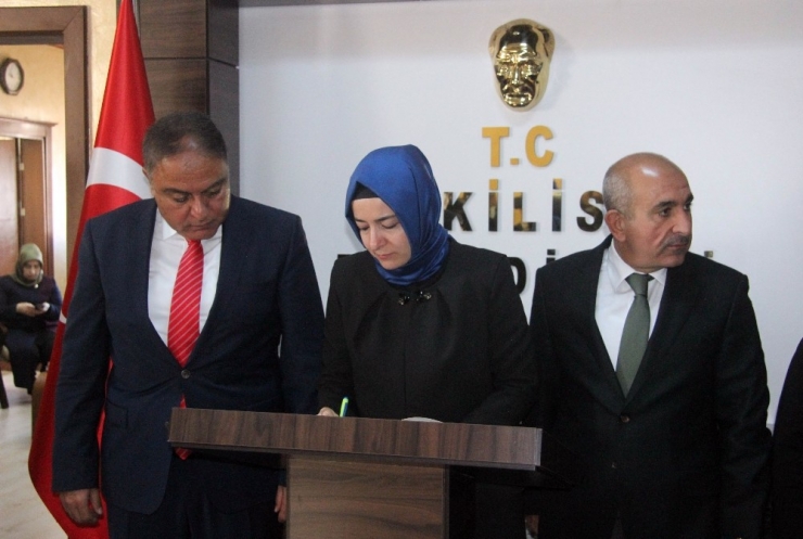 Bakan Kaya, Türk Ve Suriyeli Çocuklarla Hz. Bilal Habeşi Filminin Galasına Katıldı