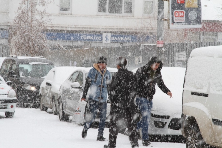 Ardahan’da Eğitime Kar Engeli