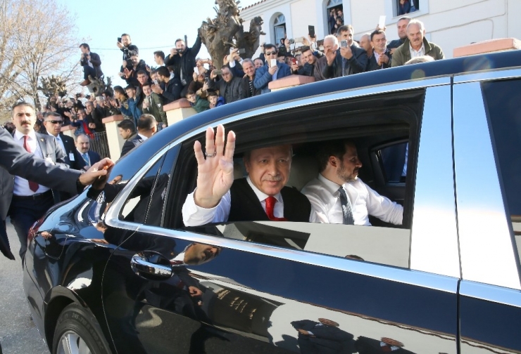 Cumhurbaşkanı Erdoğan, Cuma Namazını Gümülcine’de Kıldı