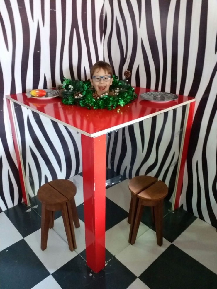 Başak Koleji’nden ‘Görünenin Ötesi Optik’ İllüzyon Sergisi