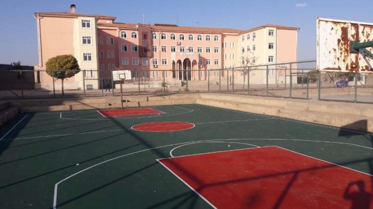 Bismil Belediyesinden Okullara Basketbol Sahası