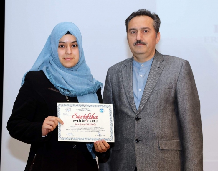 Erü’de ’Evlilik Okulu’ Seminerleri Sona Erdi