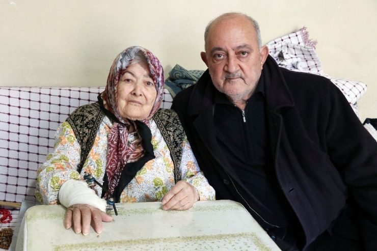 Yaşlı Kadın Son Günlerini Huzurevinde Geçirmek İstiyor