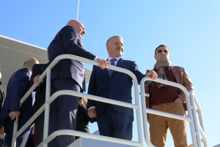 Dünyanın En Hızlı Açık Deniz Karakol Gemisi Katar’a Teslim Edildi