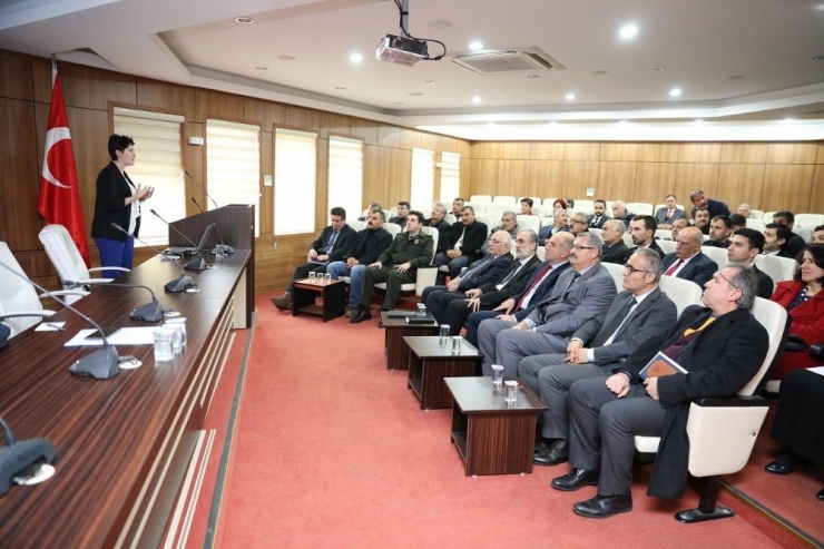 Körfez Belediyesi’nde Eğitimler Sürüyor