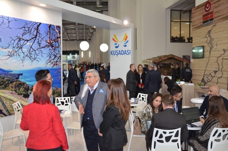 Kuşadası Belediyesi, Travel Turkey Fuarı’nda Stand Açtı
