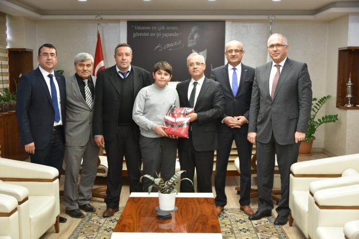 Salihlili Öğrenci Türkiye Üçüncüsü Oldu