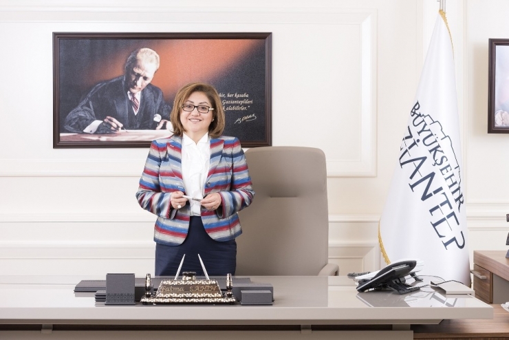 Fatma Şahin En Başarılı Belediye Başkanı Oldu