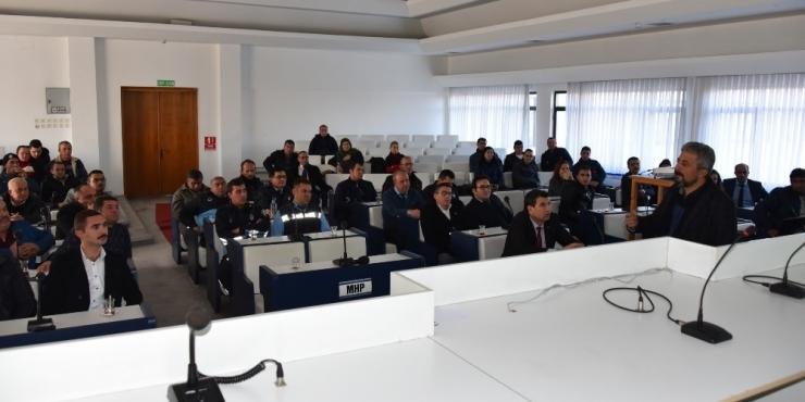 Salihli’de Belediye Personeline Uyuşturucu Eğitimi