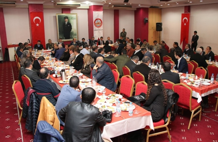 Vali Erin Basın Mensuplarıyla Buluştu