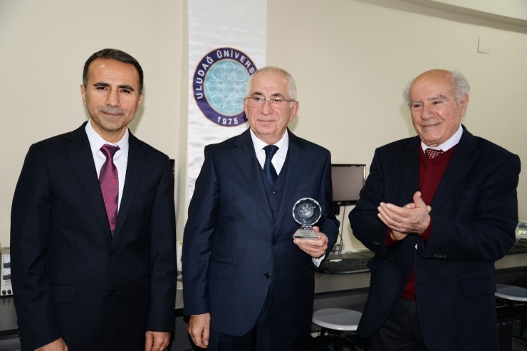 Elektronik Teknolojileri Laboratuvarı Çağa Ayak Uydurdu