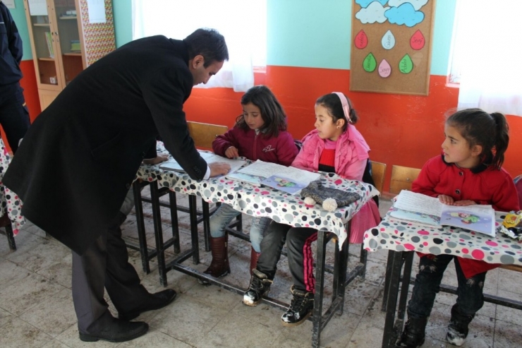 Kaymakam Dundar’dan Okul Ziyareti