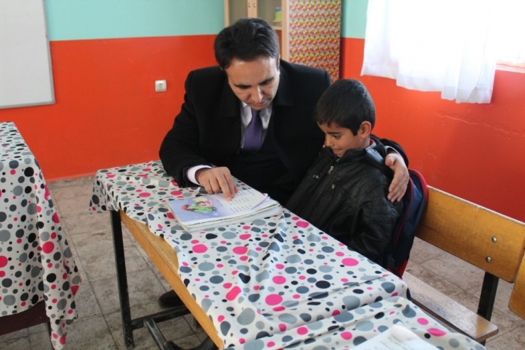 Kaymakam Dundar’dan Okul Ziyareti