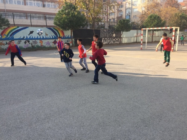 Çağatay Uluçay’da Sınıflar Yarıştı