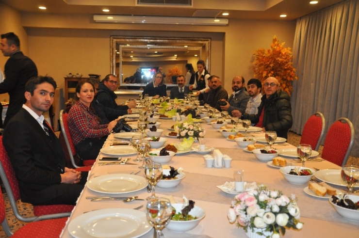 Ak Parti Mardin Milletvekili Ceyda Bölünmez Çankırı Basın Mensupları İle Bir Araya Geldi